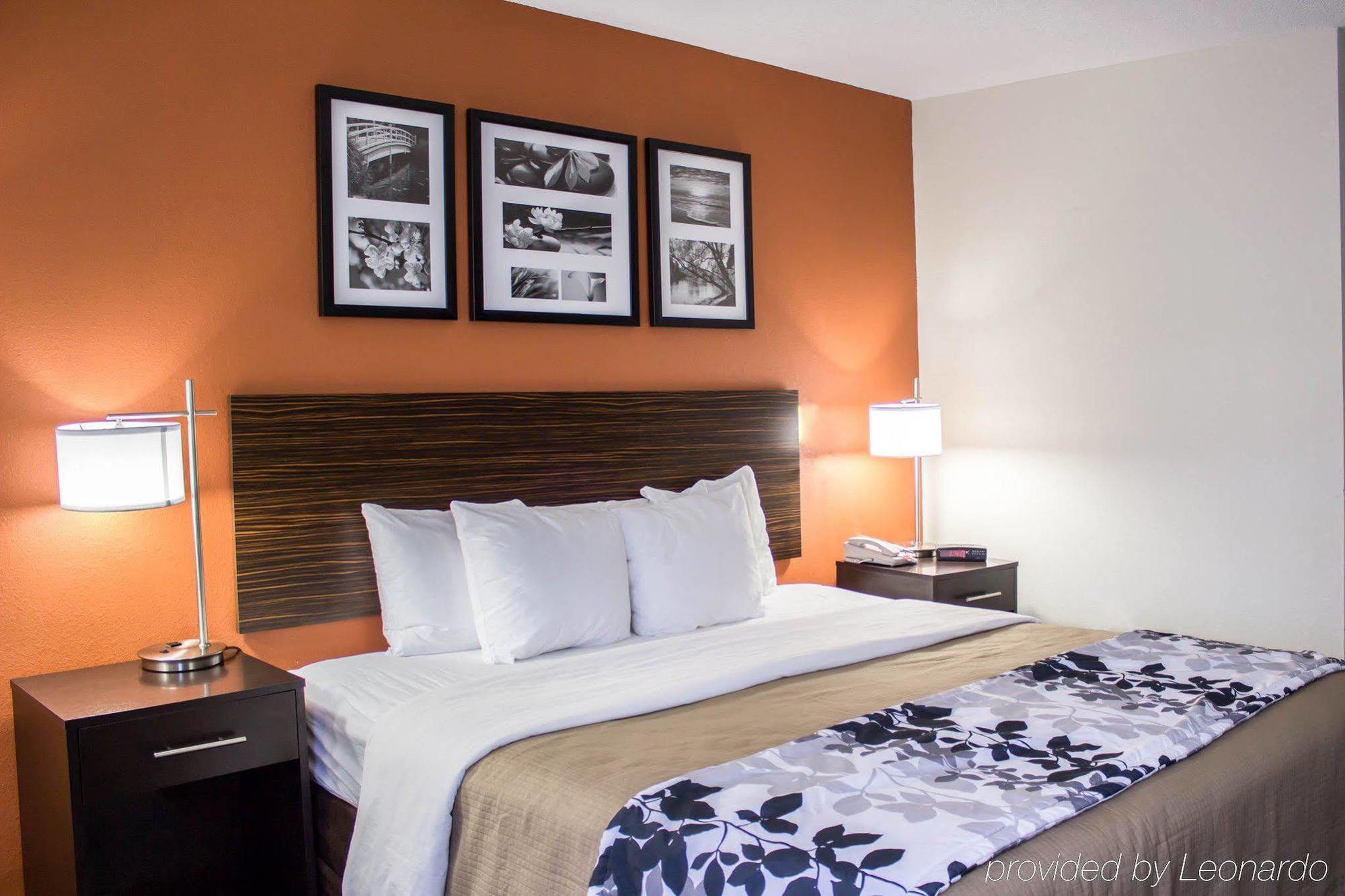 Hotel Sleep Near I-95 2*